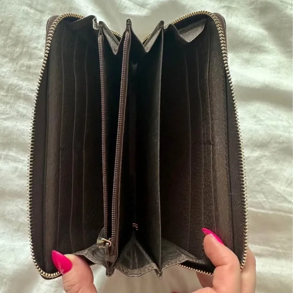 Gucci Signature Brown and Green Wallet - Picture 6 of 6